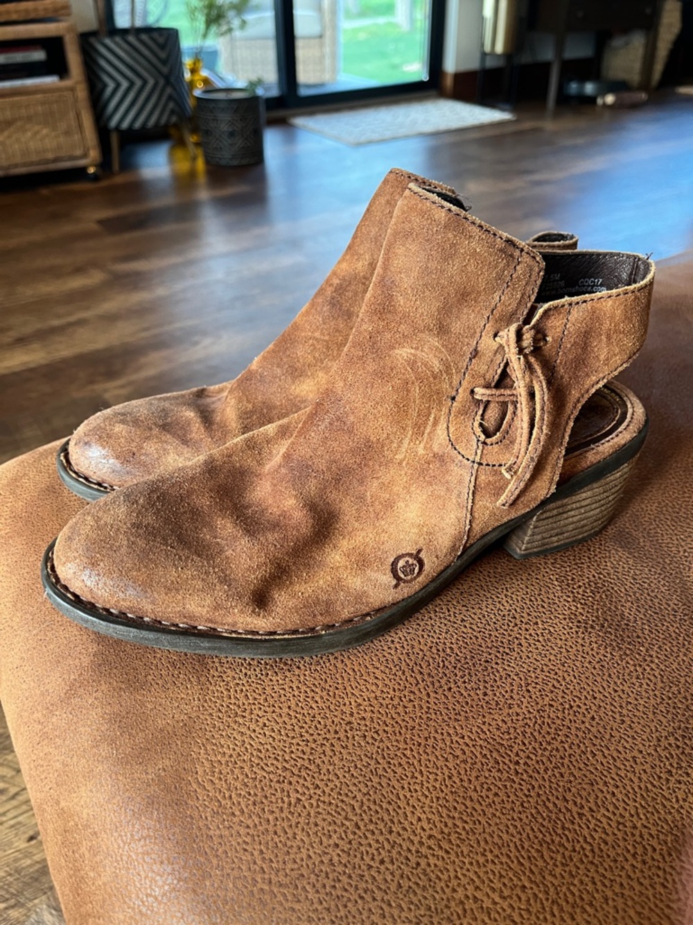 Born Women's Margrit Brown Suede Ankle Booties - Picture 4 of 7